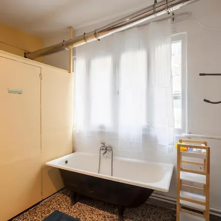Urban Dream-down Town Apartment *